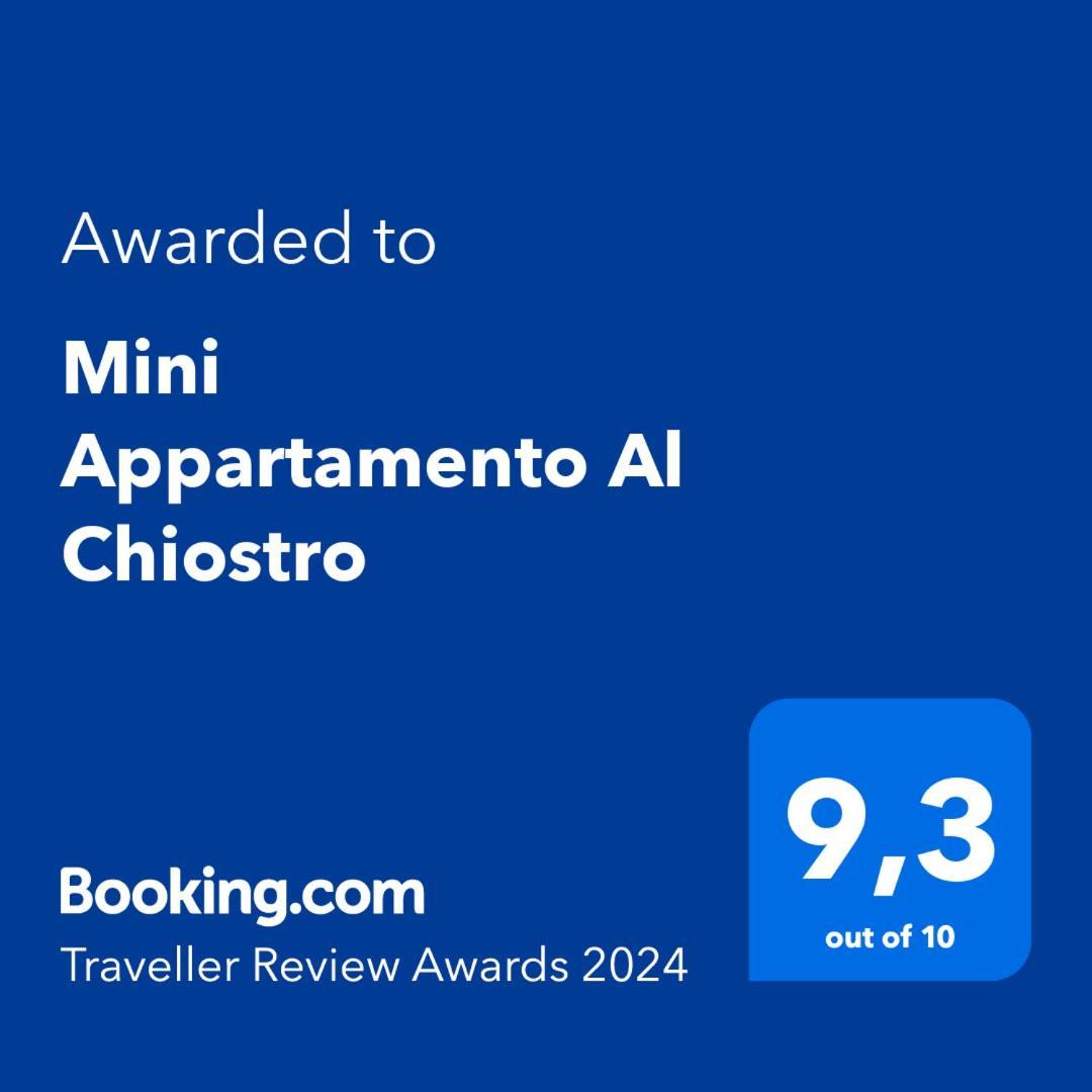 Mini Appartamento Al Chiostro Napoli Bagian luar foto